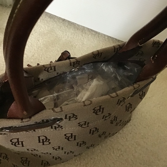 DOONEY & BOURKE MINI TASSEL LOGO HANDBAG - Picture 5 of 16